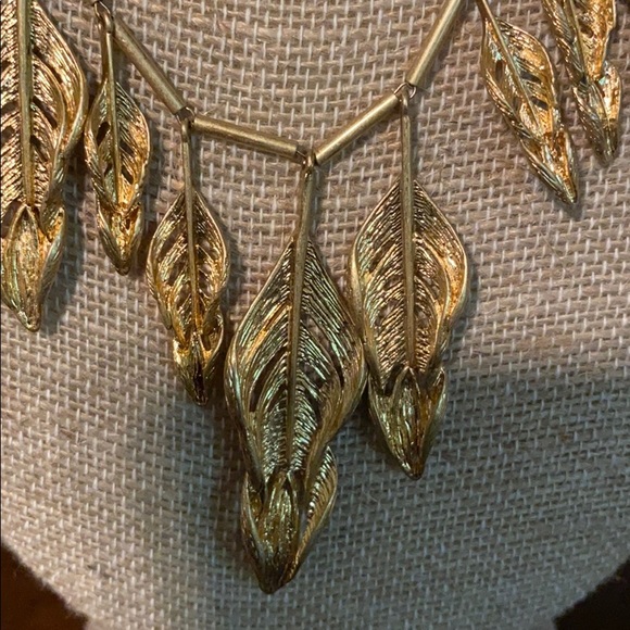 Chloe+Isabel necklace (EE) - Picture 3 of 4